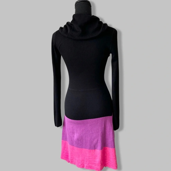 BCBGMAXAZRIA SILK BLEND BLACK COMBO AZURA SWEATER  DRESS - Picture 4 of 13